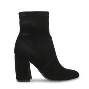 Steve Madden: Reggie Black Suede 11